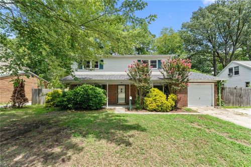 809 Terrace Dr, Newport News, VA, 23601-2240 | Card Image