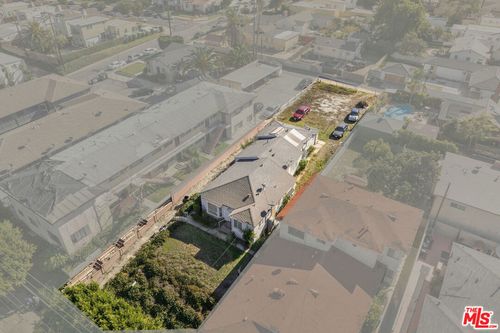 3520 W Florence Ave, Los Angeles, CA, 90043 | Card Image