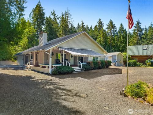 320 E Ballantrae Dr, Shelton, WA, 98584-8541 | Card Image