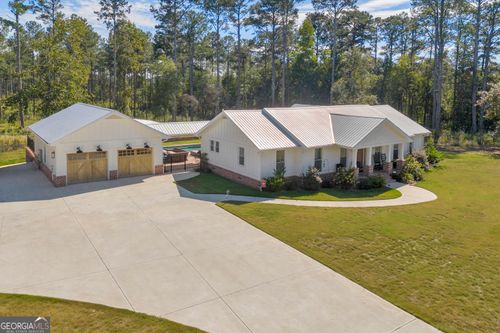 106 Social Circle Fairplay Rd, Social Circle, GA, 30025-3820 | Card Image