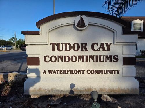 k203-9004 Tudor Drive, TAMPA, FL, 33615 | Card Image