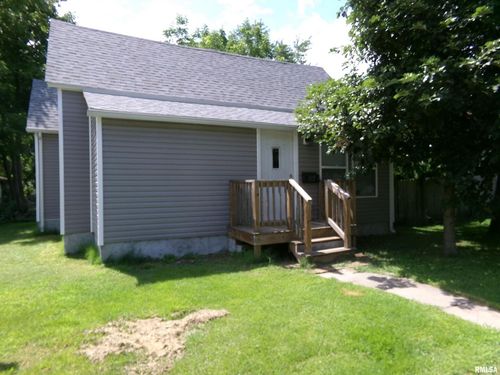 517 N 12th St, Herrin, IL, 62948-3223 | Card Image