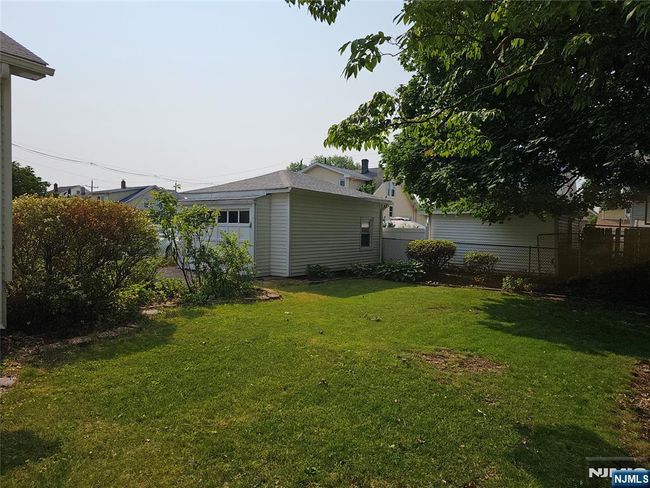53 5 Th St, House other with 3 bedrooms, 1 bathrooms and null parking in Clifton NJ | Image 20