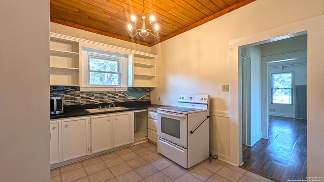 34970 AND 34900 Smithson Valley Rd, House other with 3 bedrooms, 4 bathrooms and null parking in Bulverde TX | Image 21
