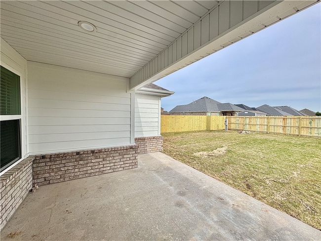 Large covered patio to relax on | Image 21