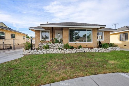 6129 Greenmeadow Rd, Lakewood, CA, 90713-3118 | Card Image