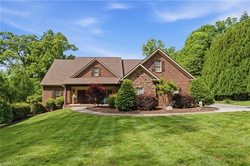1053 Terrace Dr, Lexington, NC, 27295-5872 | Card Image