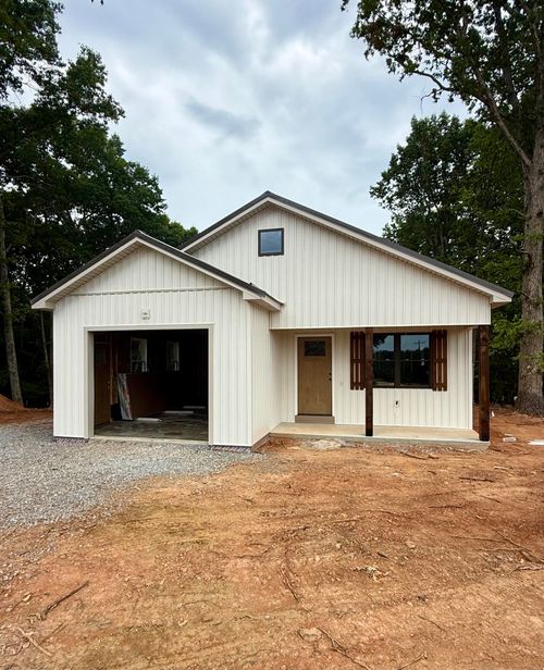 410 Darrell Ln, Hurt, VA, 24563-2061 | Card Image