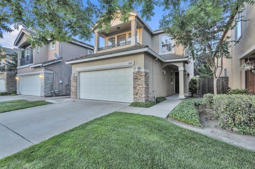 3105 English Oak Cir, Stockton, CA, 95209-3921 | Card Image