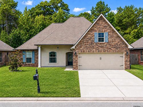 23295 Mango Dr, Denham Springs, LA, 70726-7341 | Card Image