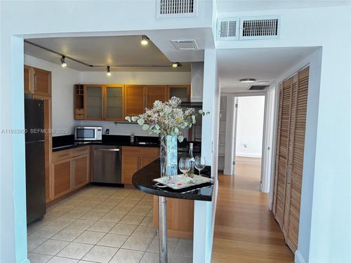 apt-1007e-2851 Ne 183rd St, Aventura, FL, 33160-2141 | Card Image