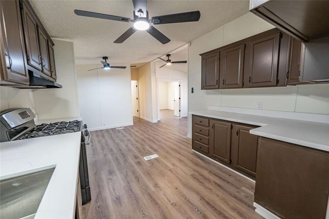 Kitchen | Image 27