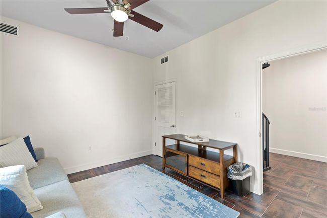 SECOND BEDROOM FACING DOORWAY LEADING TO COMMON AREA | Image 17