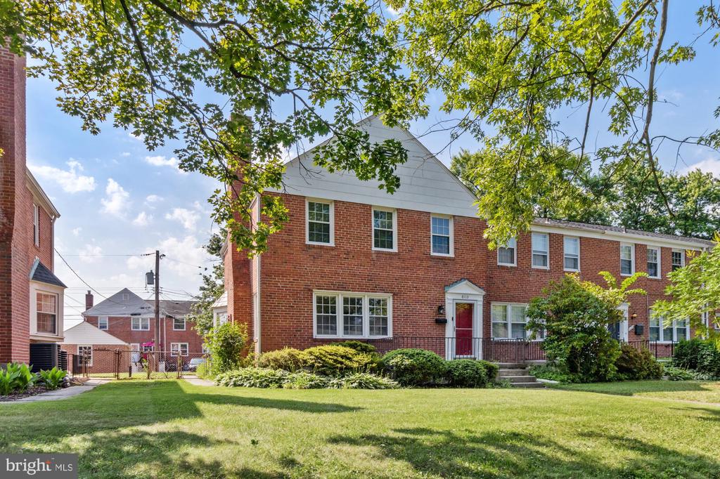 Kirkwall Ct, Towson, MD 21286
