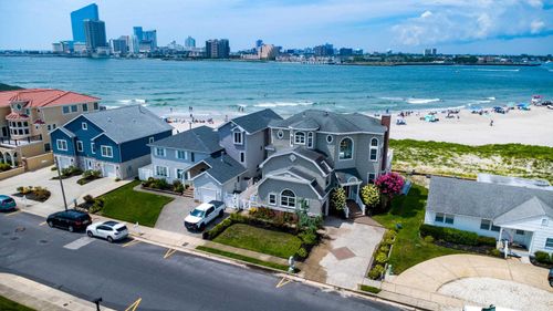 22 Ocean Dr W, Brigantine, NJ, 08203-1135 | Card Image