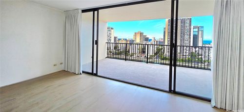 apt-2106-2444 Hihiwai St, Honolulu, HI, 96826-5114 | Card Image