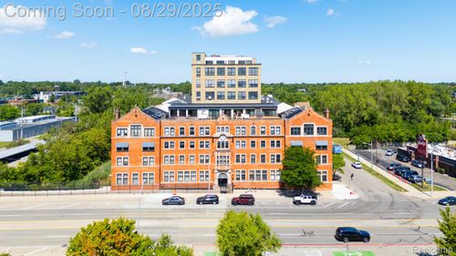 160-6533 E Jefferson Ave, Detroit, MI, 48207-4458 | Card Image