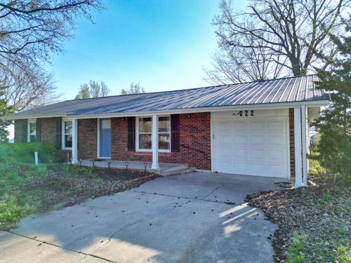 622 Meadowbrook Cir, MOBERLY, MO, 65270-3561 | Card Image