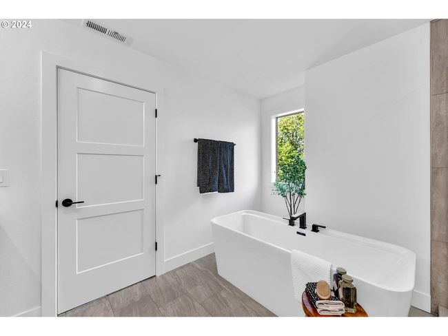 3900 W 2 Nd St, House other with 4 bedrooms, 3 bathrooms and 2 parking in Washougal WA | Image 38
