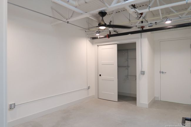 APT-306 - 215 Coca Cola Pl, Condo with 4 bedrooms, 2 bathrooms and null parking in San Antonio TX | Image 24