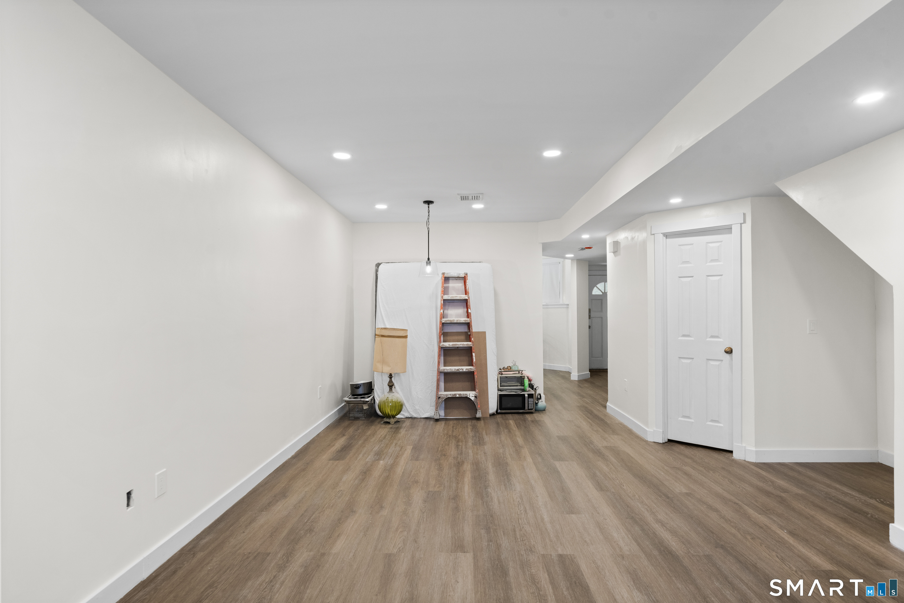Residential Lease in Hartford 5
