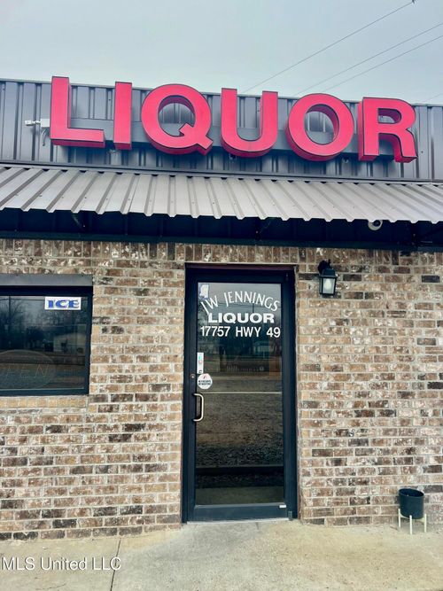 17757 Us Highway 49 E, Tutwiler, MS, 38963-5263 | Card Image