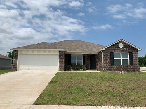 2001 S Amarillo Drive, Claremore, OK, 74019 | Card Image