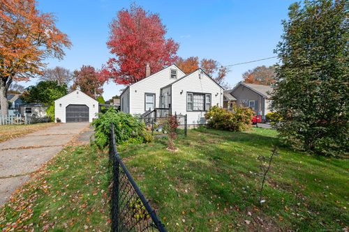 134 Oxford Dr, East Hartford, CT, 06118-2643 | Card Image