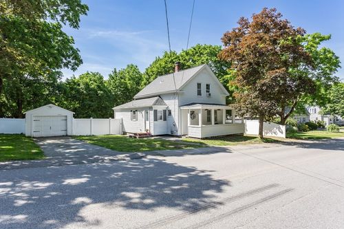 89 West St, Middleboro, MA, 02346-1942 | Card Image