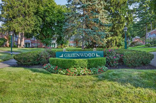 22-590 Bedford Rd, Pleasantville, NY, 10570-3356 | Card Image
