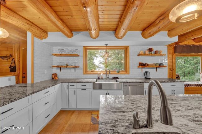 Kitchen | Image 30