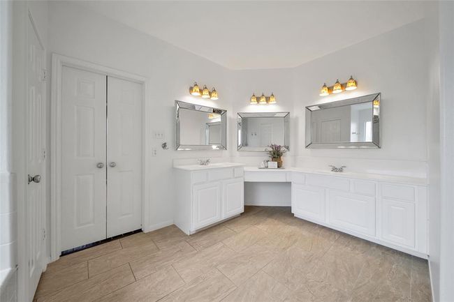 10802 Lake Raven Ct, House other with 4 bedrooms, 4 bathrooms and 2 parking in Cypress TX | Image 22