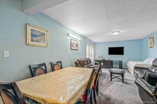 2e-144-55 Melbourne Ave, Flushing, NY, 11367-1313 | Card Image