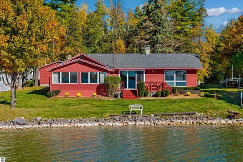 13956 Parallel Avenue, Alpena, MI, 49707 | Card Image