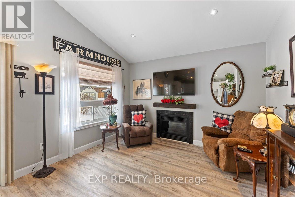 Residential in Trent Hills (Hastings) 2