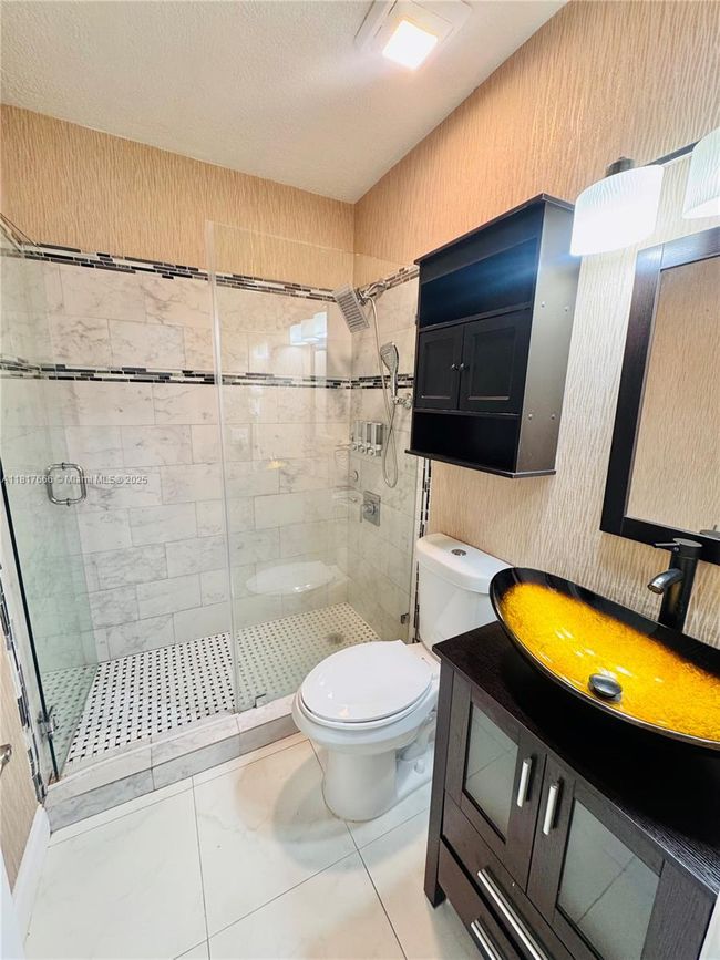 4 - 3977 W 9 Th Ln, Townhouse with 2 bedrooms, 2 bathrooms and null parking in Hialeah FL | Image 12