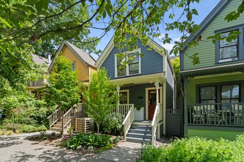 508 Hawks Ave, Vancouver, BC, V6A3H9 | Card Image