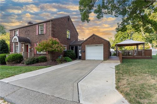 871 Country Club Dr, Mt. Lebanon, PA, 15228-2623 | Card Image