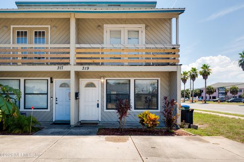 319 Oak St, Neptune Beach, FL, 32266-5044 | Card Image