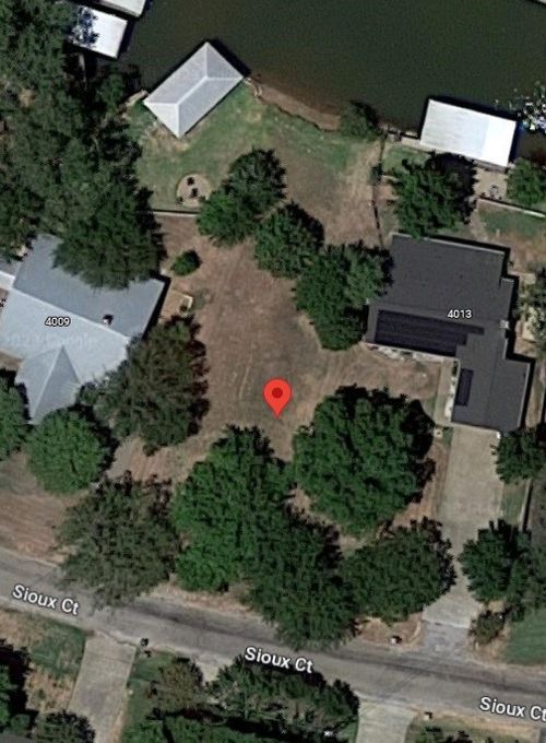 4011 Sioux Ct, Granbury, TX, 76048-6177 | Card Image