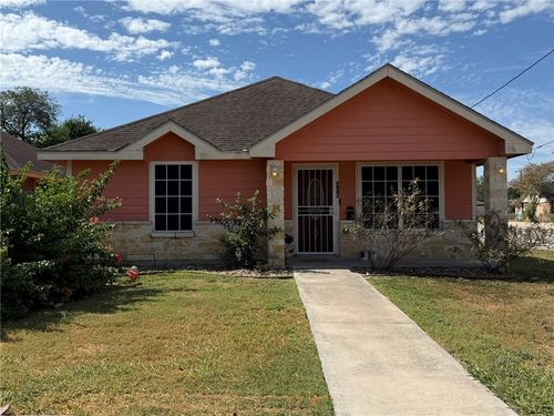 400 Hobbs Avenue, Alice, TX, 78332 | Card Image