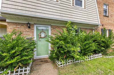 602 Redhorse Lane, Home with 3 bedrooms, 1 bathrooms and null parking in Virginia Beach VA | Image 3