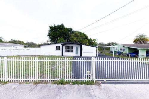 18611 Nw 28th Pl, Miami Gardens, FL, 33056-3115 | Card Image