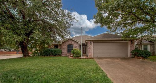 949 Santa Fe Drive, Saginaw, TX, 76131 | Card Image