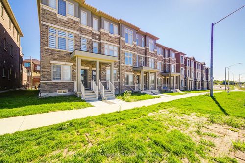 2845 Whites Rd, Pickering, ON, L1X0P4 | Card Image