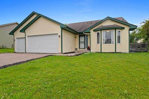208 Crystal Ln, Montrose, MN, 55363-8586 | Card Image