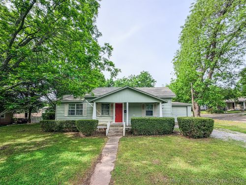 325 W Chickasaw Street, Tahlequah, OK, 74464 | Card Image