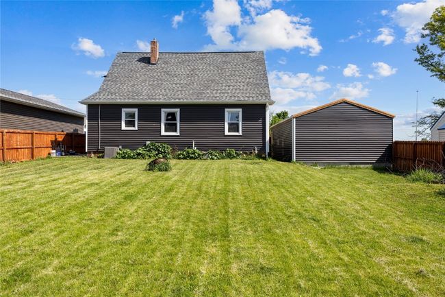 507 2 Nd St E, House other with 3 bedrooms, 1 bathrooms and null parking in Newhall IA | Image 19