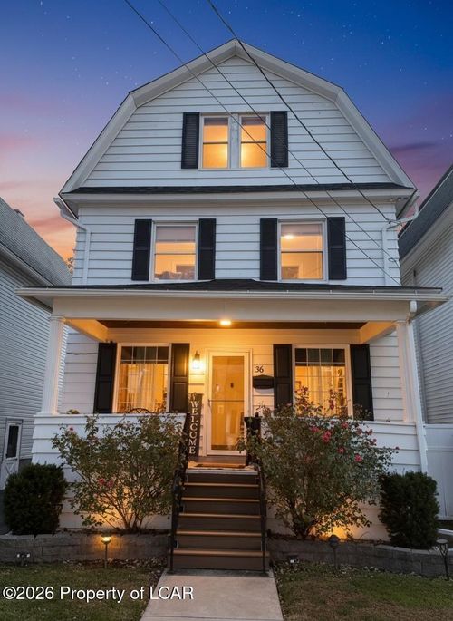 36 Snowden St, Forty Fort, PA, 18704-5010 | Card Image