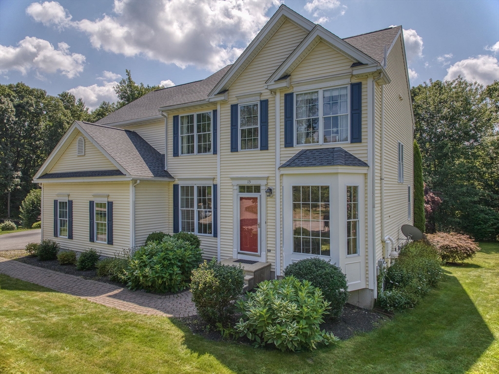 Bigelow Way, South Grafton, MA 01560